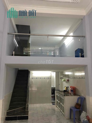 Cho thuê nhà nguyên căn hẻm 273 đường Nhật Tảo, Phường 8, Quận 10
