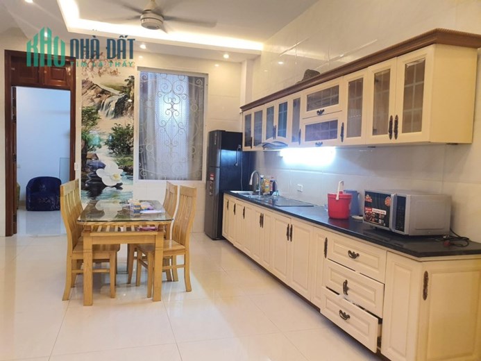Cho thuê nhà góc 2 mặt tiền tại khai quang. 5 ngủ, giá 15tr/tháng