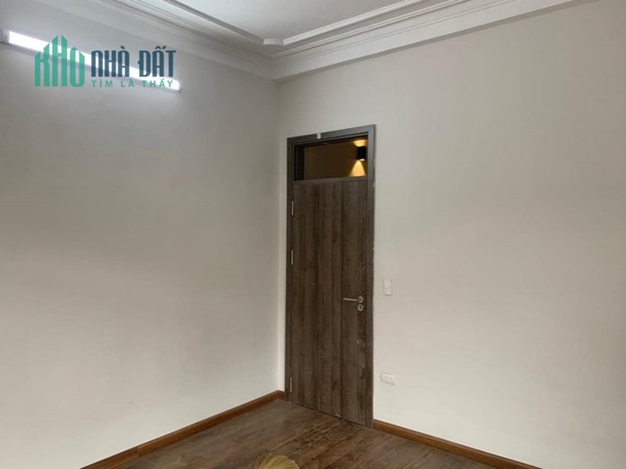 O9 26 28 5559  Bán nhà mặt phố Thái Thịnh DT 45m², 4 tâng, MT 4.4m, giá 18.5 tỷ Đống Đa