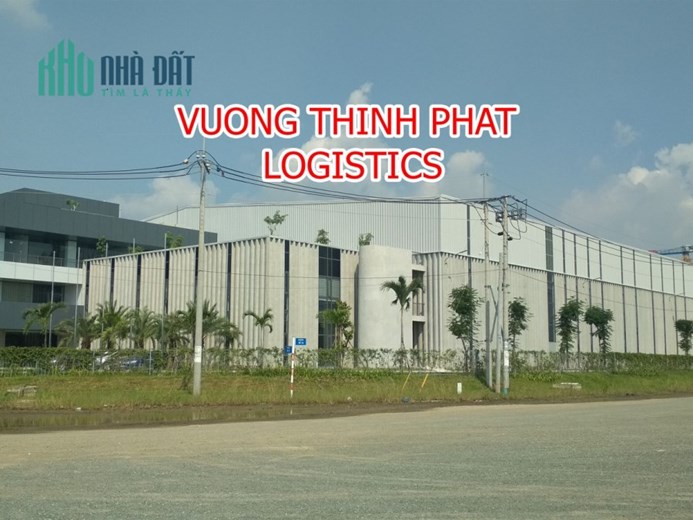CHO THUÊ NHÀ XƯỞNG GẦN 2.000M2 MẶT TIỀN PHAN VĂN HỚN QUẬN 12, GIÁ RẺ NHẤT KHU VỰC