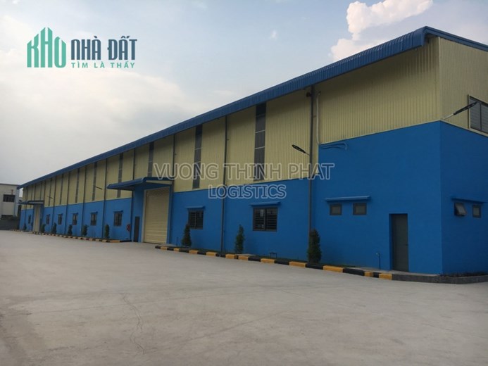 CHO THUÊ GẤP NHÀ XƯỞNG 2.500M2 MẶT TIỀN PHAN VĂN HỚN, HÓC MÔN