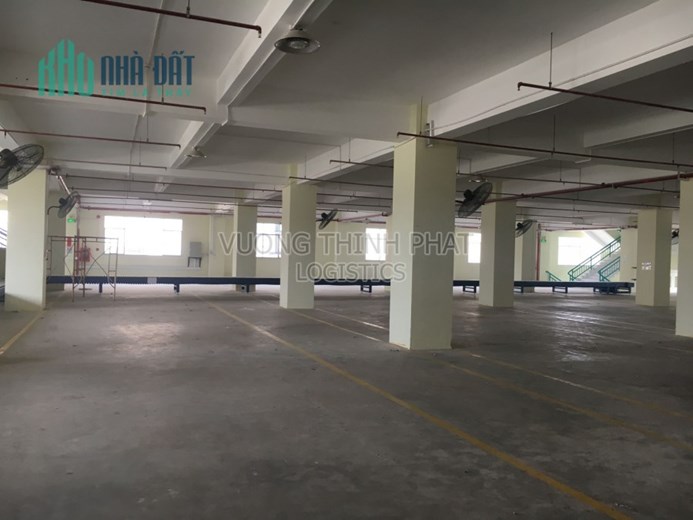 Cho thuê gấp nhà xưởng 2.100m2 đường lớn gần Quốc Lộ 1A, Bà Điểm, Hóc Môn, giá cạnh tranh khu vực
