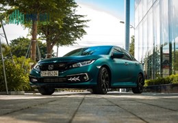 Quận 7 ! Chính chủ Bán xe HonDa Civic RS đời 2020 , xe mới, Tel : 0925277606
