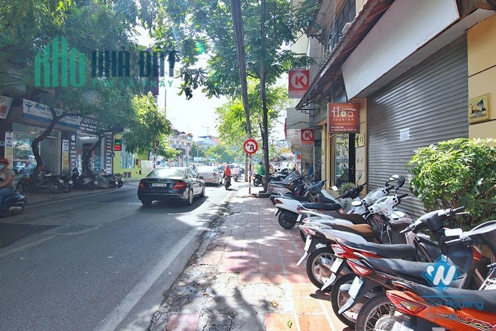 BÁN NHÀ DỊCH VỌNG CẦU GIẤY - KINH DOANH ĐỈNH - Ô TÔ TRÁNH - 53M2 GIÁ CHỈ 8.6 TỶ.