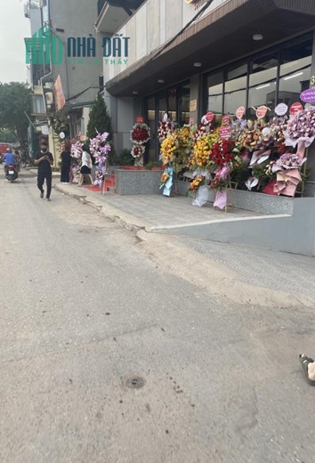 Mặt phố âu cơ.trong đê,4m mặt tiền,5 tầng, trên 11 tỷ có TL