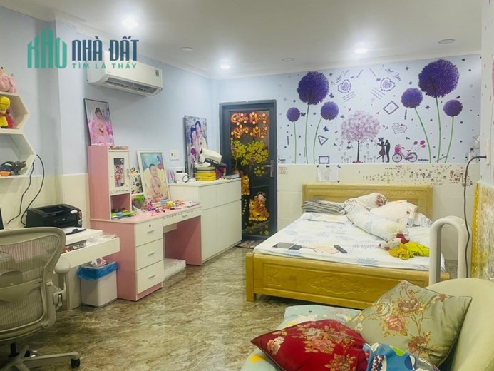 NHÀ, ĐƯỜNG SỐ 4, BÌNH HƯNG HÒA B, BÌNH TÂN. 2 MẶT TIỀN, XE HƠI VÀO NHÀ, NGAY CHỢ BÌNH THÀNH, 800M
