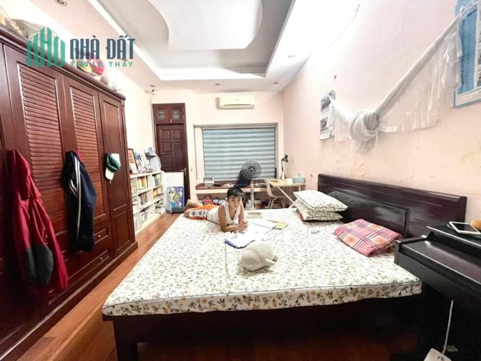 BÁN GẤP! NHÀ TÂN MAI, RẺ NHẤT KV. Ô TÔ 7 CHỖ VÀO NHÀ DT 57M × 5T DÂN XÂY