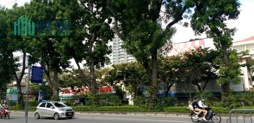 MẶT NGÕ THÔNG NHÀ 5 TẦNG 3 NGỦ KINH DOANH BUÔN GIÁ:3.45 TỶ PHỐ GIẢNG VÕ QUẬN BA ĐÌNH HÀ NỘI.