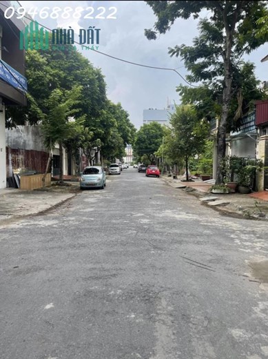 Lô đất siêu phẩm mặt đường Đào Nhuận , ngay sát ngã 4 Vin Mart , Vị trí cực kỳ đắc địa , Kinh doanh