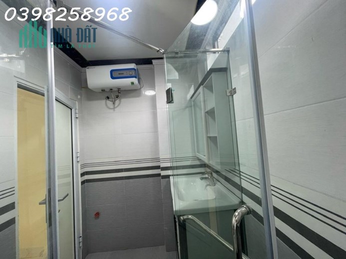 BÁN GẤP NHÀ HOÀNG HOA THÁM, 30m2x 5T, MT4m, Ô TÔ ĐỖ CỔNG, THANG MÁY, KINH DOANH, CHỈ HƠN 5 TỶ