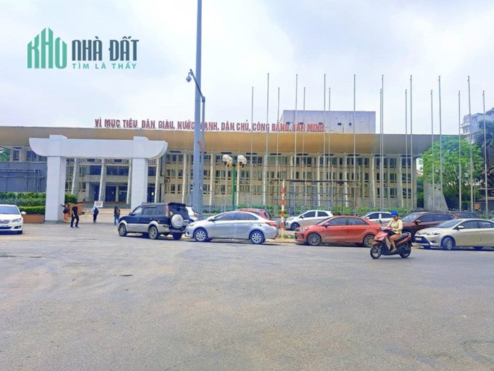 O9 26 28 5559  Bán nhà mặt phố Trần Hưng Đạo DT 262m², 3 tầng, MT 13m, giá 178 tỷ Hoàn Kiếm