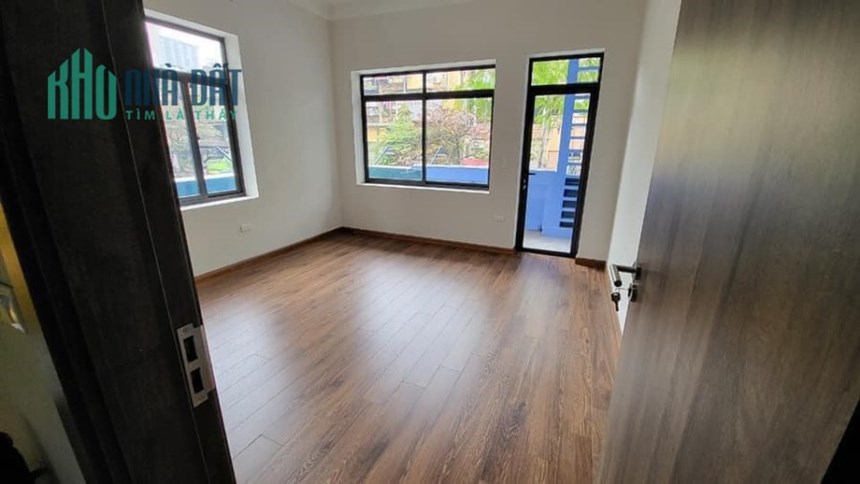 O9 26 28 5559  Bán nhà mặt phố Thái Thịnh DT 45m², 4 tâng, MT 4.4m, giá 18.5 tỷ Đống Đa