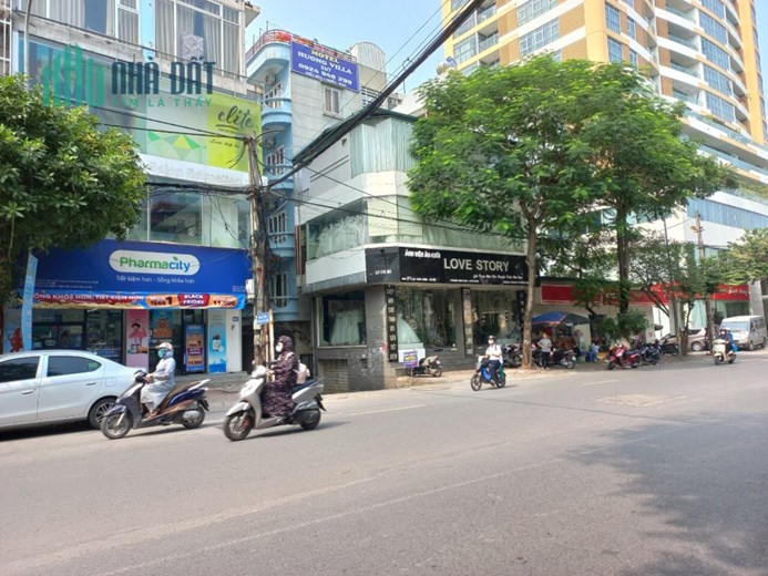 BÁN NHÀ 35M2, GẦN HỒ TÂY ĐƯƠNG LẠC LONG QUÂN 4 TẦNG MT 4.2M, GIÁ  HƠN 4.4 TỶ