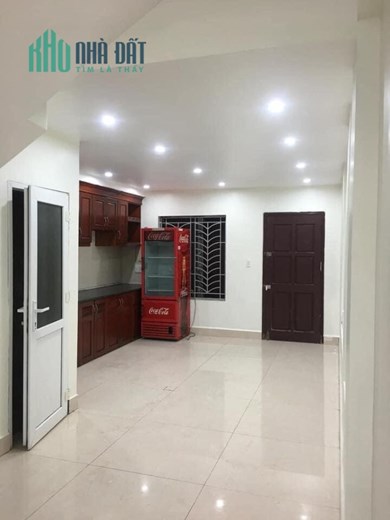 Cho thuê nhà 5 tầng tuyến 2 Lê Hồng Phong 60M  có 7 phòng  ngủ giá 25tr tháng