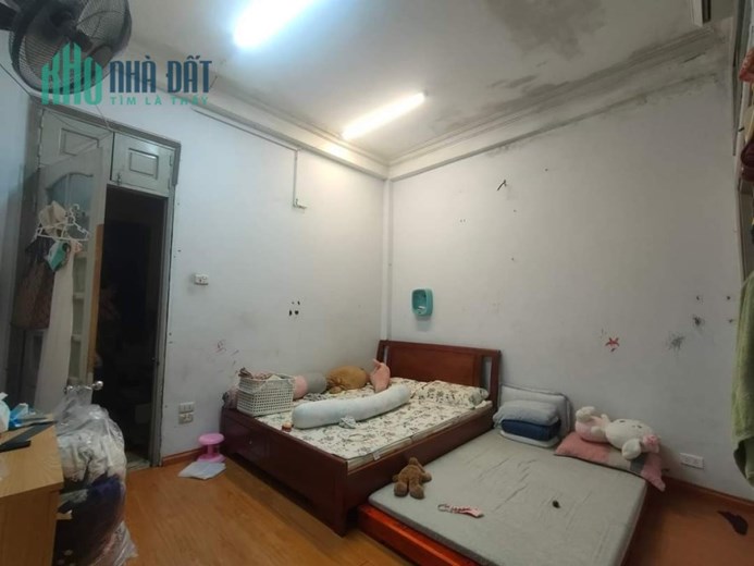 HOÀNG VĂN THÁI PL Ô TÔ CHẠY VÒNG QUANH 50M 4T MT4M GIÁ CHỈ 5 TỶ 5
