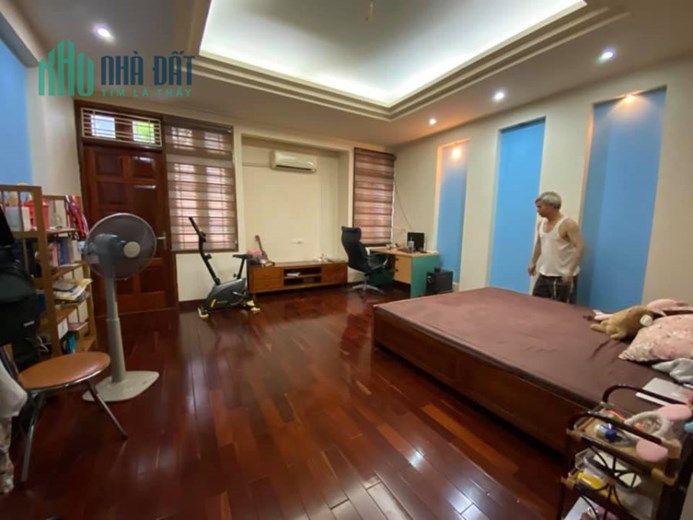 Nhà Mỗ Lao, ô tô lùi cửa, ba bước ra phố, 43m2, 5.8 tỷ