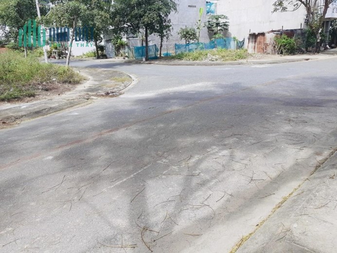 Bán lô góc đường 13m TĐC Đất Lành , Nha Trang giá 1 tỷ 880