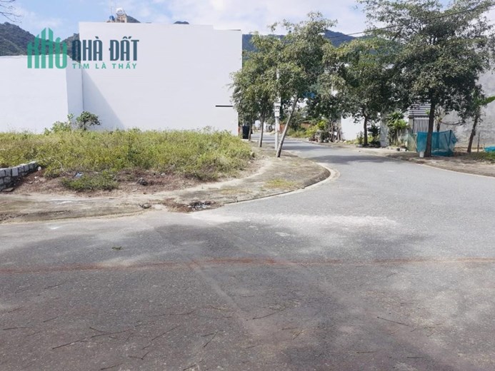 Bán lô góc đường 13m TĐC Đất Lành , Nha Trang giá 1 tỷ 880