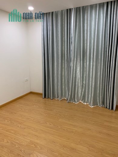 RẺ !! Cho thuê chung cư GARDEN HILL 99 Trần Bình- Cầu Giấy 70m 2pn 10 tr phun nội thất ở ngay
