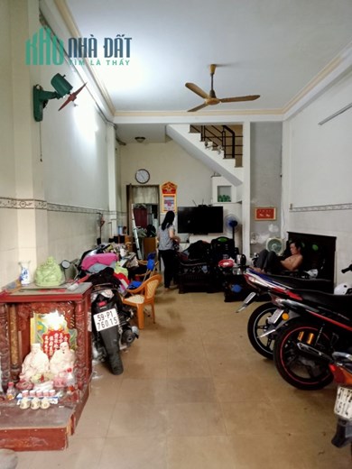 ---Bán nhà gần hẻm 107 Ni Sư Huỳnh Liên, phường 10, Tân Bình - 70m2, 6,5 tỷ
