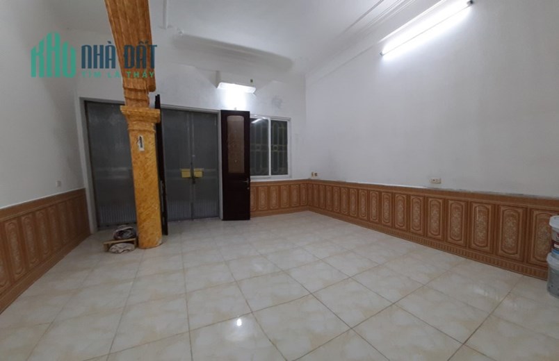CHẤT !! Cho thuê nhà Cầu giấy 50mx4T oto KD VP lớp học hơn 10 tr ở ngay