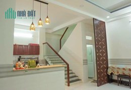 Chuyển công tác cần bán nhà 85.4m2 giá chỉ nhỉnh 4 tỷ đường Phan Văn Hớn, Quận 12.