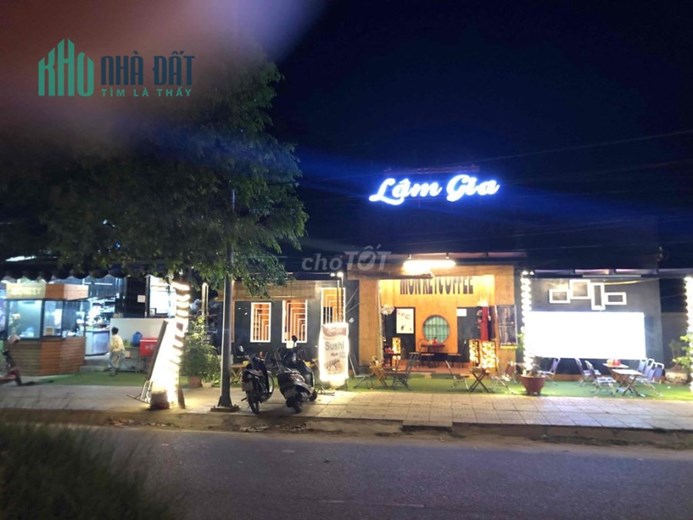 Cần sang nhượng lại mặt bằng đang kinh doanh vì bận việc riêng không kinh doanh nữa.