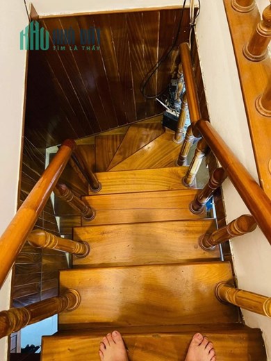 ► Nhà Trần Cao Vân, gần Lê Độ, 20m ra Mặt tiền, 40m2 2.5 tầng, nhỉnh 2 tỷ