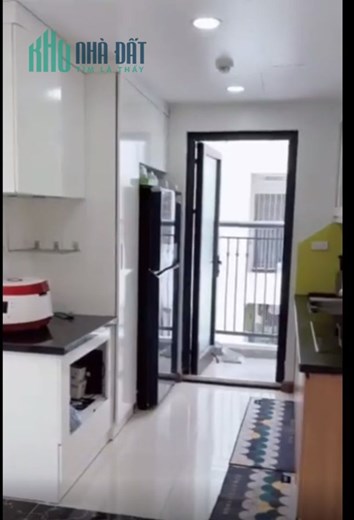Hiếm ,cần bán 2PN 2wc căn 65m2 giá 2.7 tỷ full đồ Ban công thoáng mát