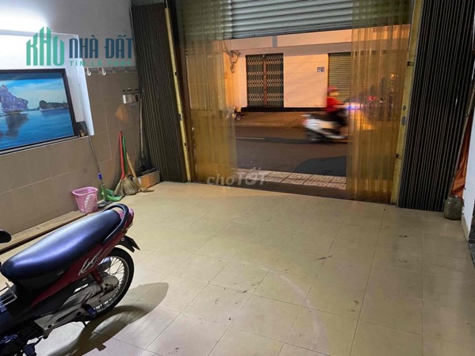 Nhà 2 tầng MT đường Phạm Văn Hai, 15 triệu