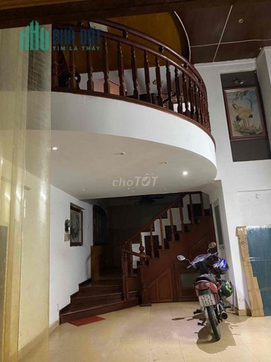 Nhà 2 tầng MT đường Phạm Văn Hai, 15 triệu