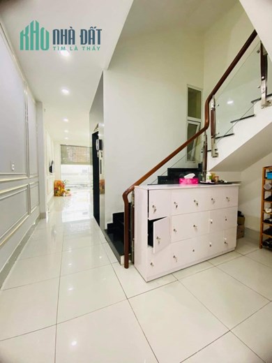 BÁN GẤP GIẢM 3TY NHÀ MẶT TIỀN 6 TẦNG THANG MÁY DT 100m2 - NGUYỄN CHÍ THANH QUẬN 5