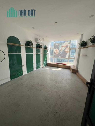 Bán Nhà Mặt Phố Hàng Vôi - Hoàn Kiếm 30m2 x 5 tầng, 3 phòng ngủ đầy đủ công năng, ở sướng kinh