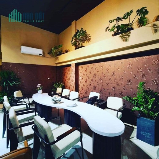 CẦN SANG GẤP QUÁN CAFE ĐÃ CÓ LƯỢNG KHÁCH ỔN ĐỊNH MẶT TIỀN ĐƯỜNG TRẦN PHÚ