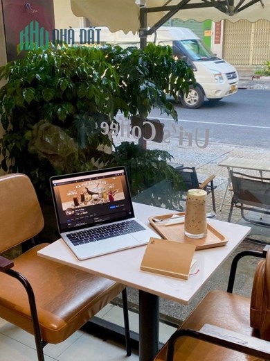 CẦN SANG GẤP QUÁN CAFE ĐÃ CÓ LƯỢNG KHÁCH ỔN ĐỊNH MẶT TIỀN ĐƯỜNG TRẦN PHÚ
