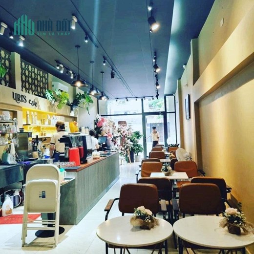 CẦN SANG GẤP QUÁN CAFE ĐÃ CÓ LƯỢNG KHÁCH ỔN ĐỊNH MẶT TIỀN ĐƯỜNG TRẦN PHÚ