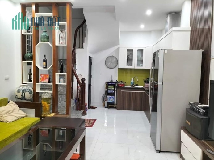 Bán nhà Cầu Am 30m2, 5 tầng giá 4.95 tỷ