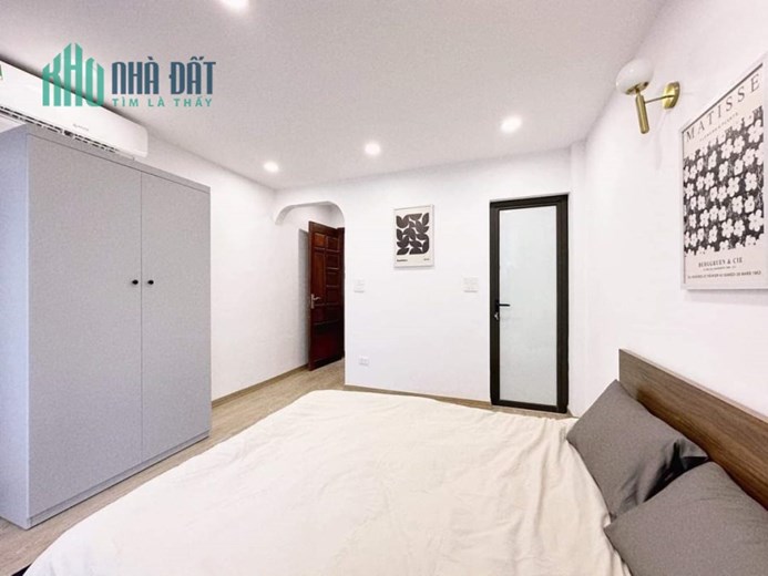 Bán tòa CCMN 9 phòng, đã cho thuê full dòng tiền 45 triệu/ tháng - gần công viên Cầu Giấy