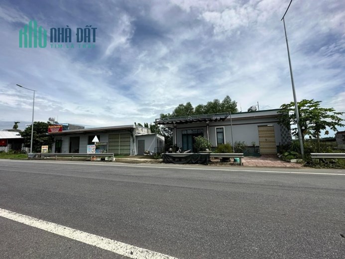 Bán nhà mặt tiền đường cao tốc Đà Nẵng Quảng Ngãi gần cầu Xóm Xiếc, Nghĩa Trung, Tư Nghĩa, Quảng