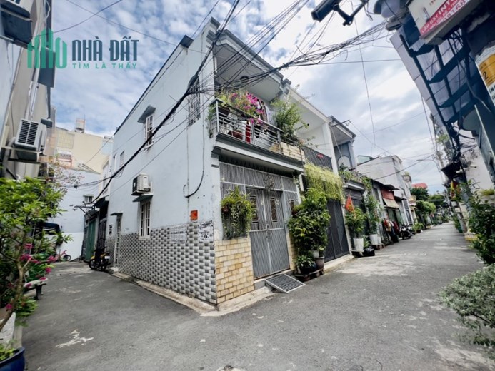 Bán nhà hẻm xe tải Bùi Quang Là F12 Gò Vấp diện tích đẹp giá rẻ