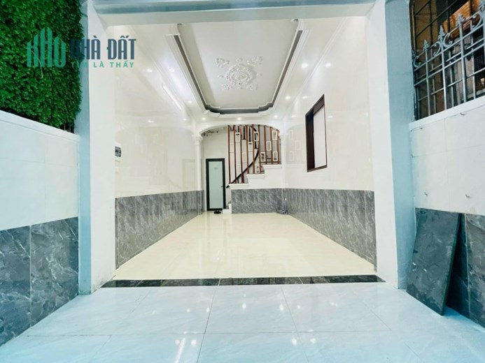 Siêu rẻ! Kim Giang, Hoàng Mai 45m²x5 tầng, 3.3m mặt tiền.kinh doanh cho thuê 350 triệu/năm