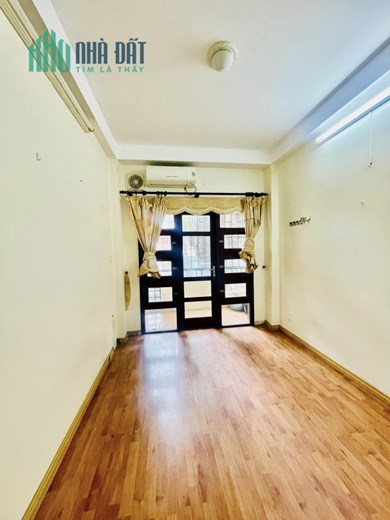 Nhà đẹp gần hồ B52, ô tô đỗ cửa, 5,3 tỷ