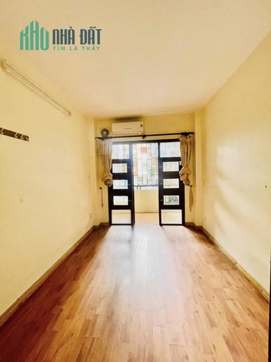 Nhà đẹp gần hồ B52, ô tô đỗ cửa, 5,3 tỷ
