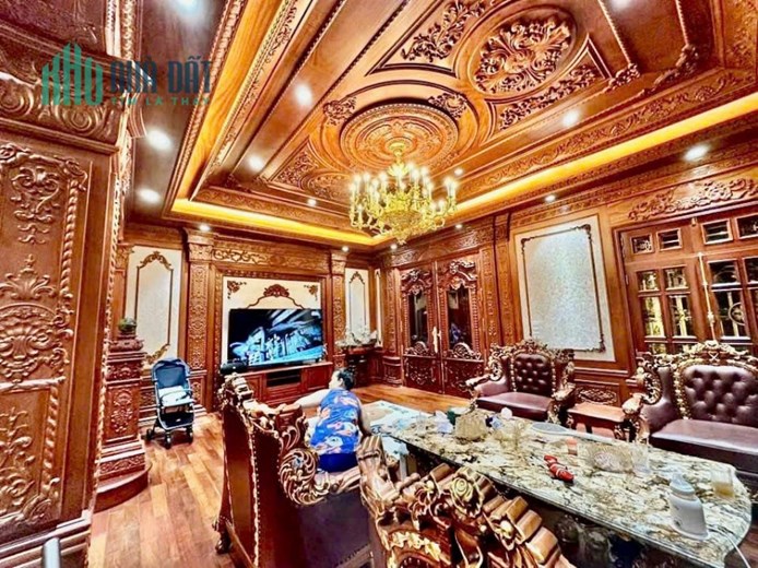 Bán biệt thự víp 300M toàn gỗ dát vàng có thang máy ngay lô 11  Đằng Hải Hải An