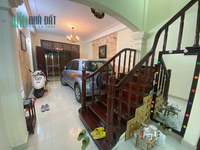 BÁN NHÀ PHÂN LÔ HOÀNG CẦU -  Ô TÔ TRÁNH - KINH DOANH. 70M X 4T. GIÁ 18 TỶ