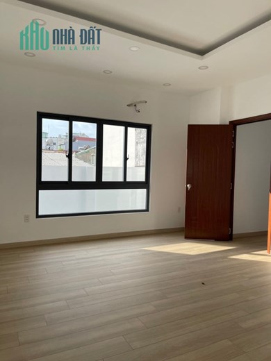 Bán nhà Phan Văn Hớn gần cầu Tham Lương, Nhà CỰC PHẨM Không căn thứ 2