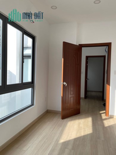 Bán nhà Phan Văn Hớn gần cầu Tham Lương, Nhà CỰC PHẨM Không căn thứ 2