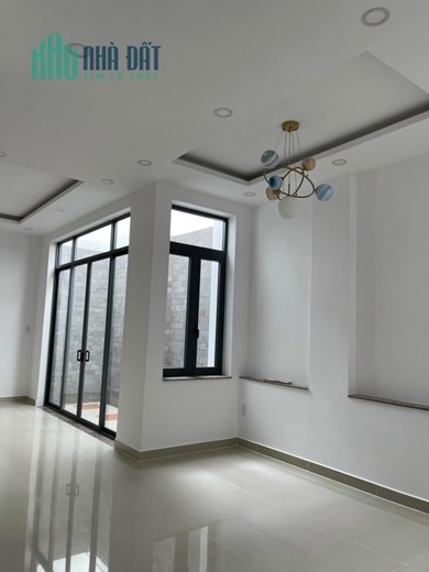 Bán nhà Phan Văn Hớn gần cầu Tham Lương, Nhà CỰC PHẨM Không căn thứ 2