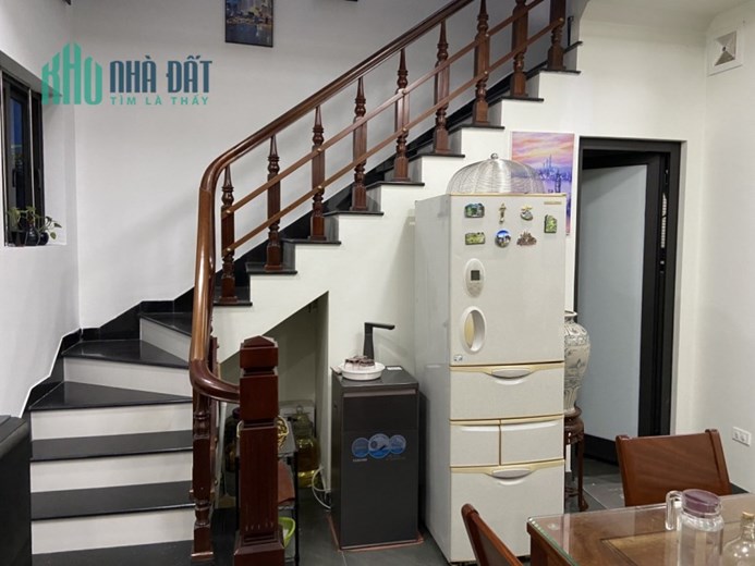 Bán nhà 2 tầng 67M full nội thất sân cổng Đằng Hải Hải An 3ty6