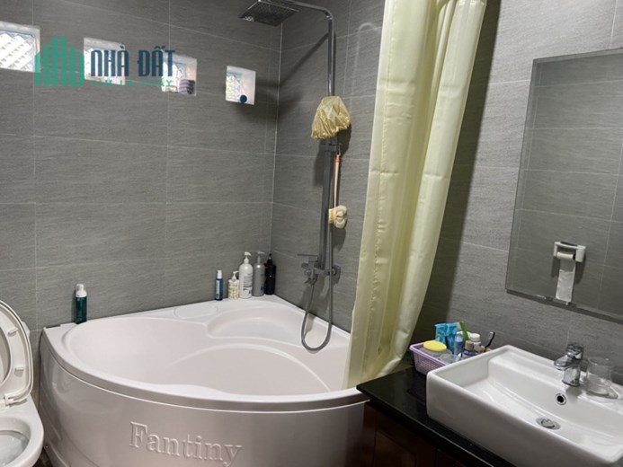 Bán nhà 2 tầng 67M full nội thất sân cổng Đằng Hải Hải An 3ty6